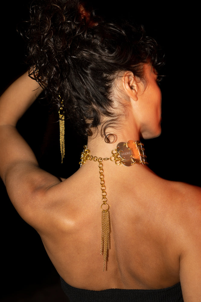 Gold-colored metal choker, non-tarnish and eco-friendly, handmade in Ibiza from recycled aluminum