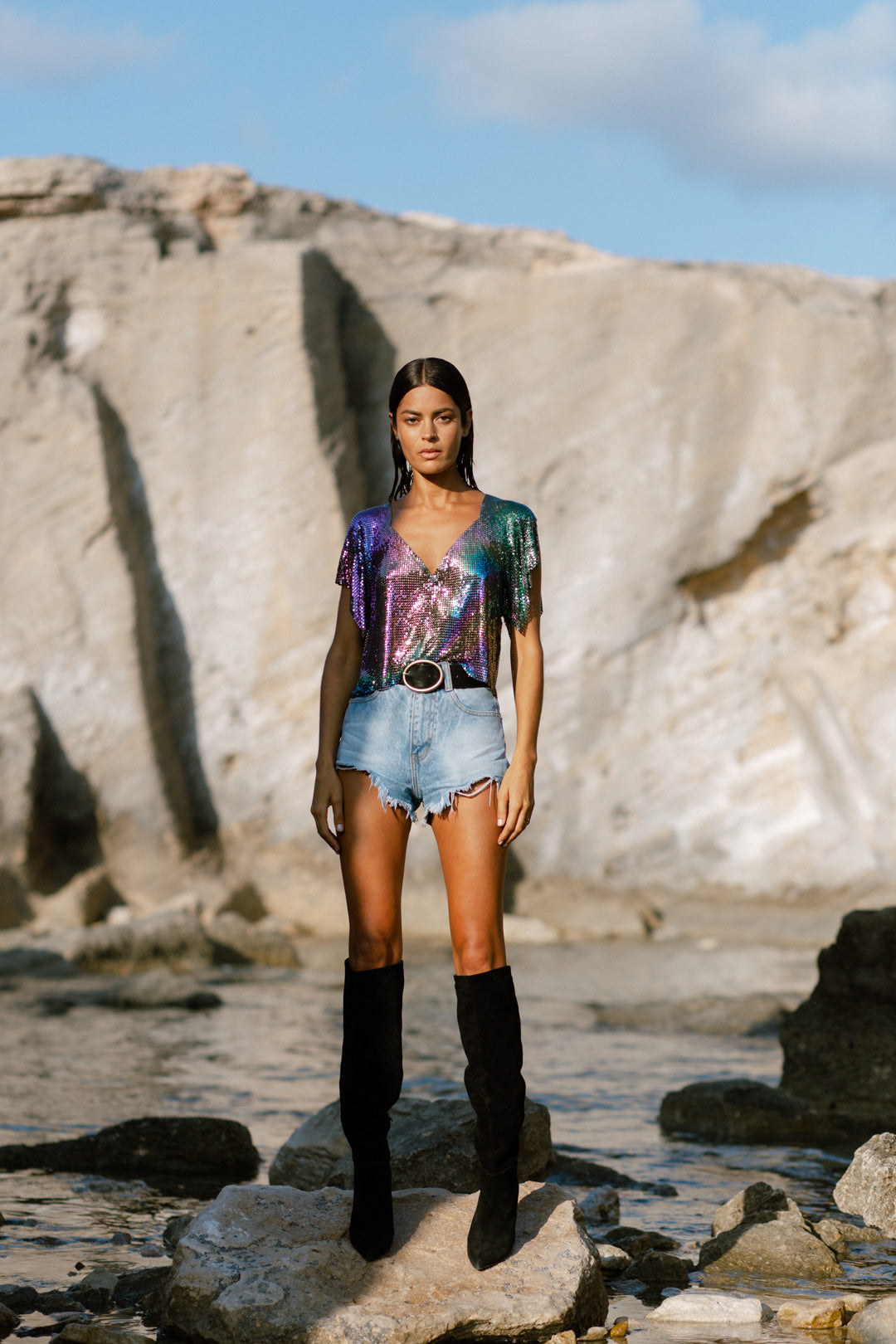 Iridescent petrol chainmail metal top, V-neck and butterfly sleeves, multi-colored finish